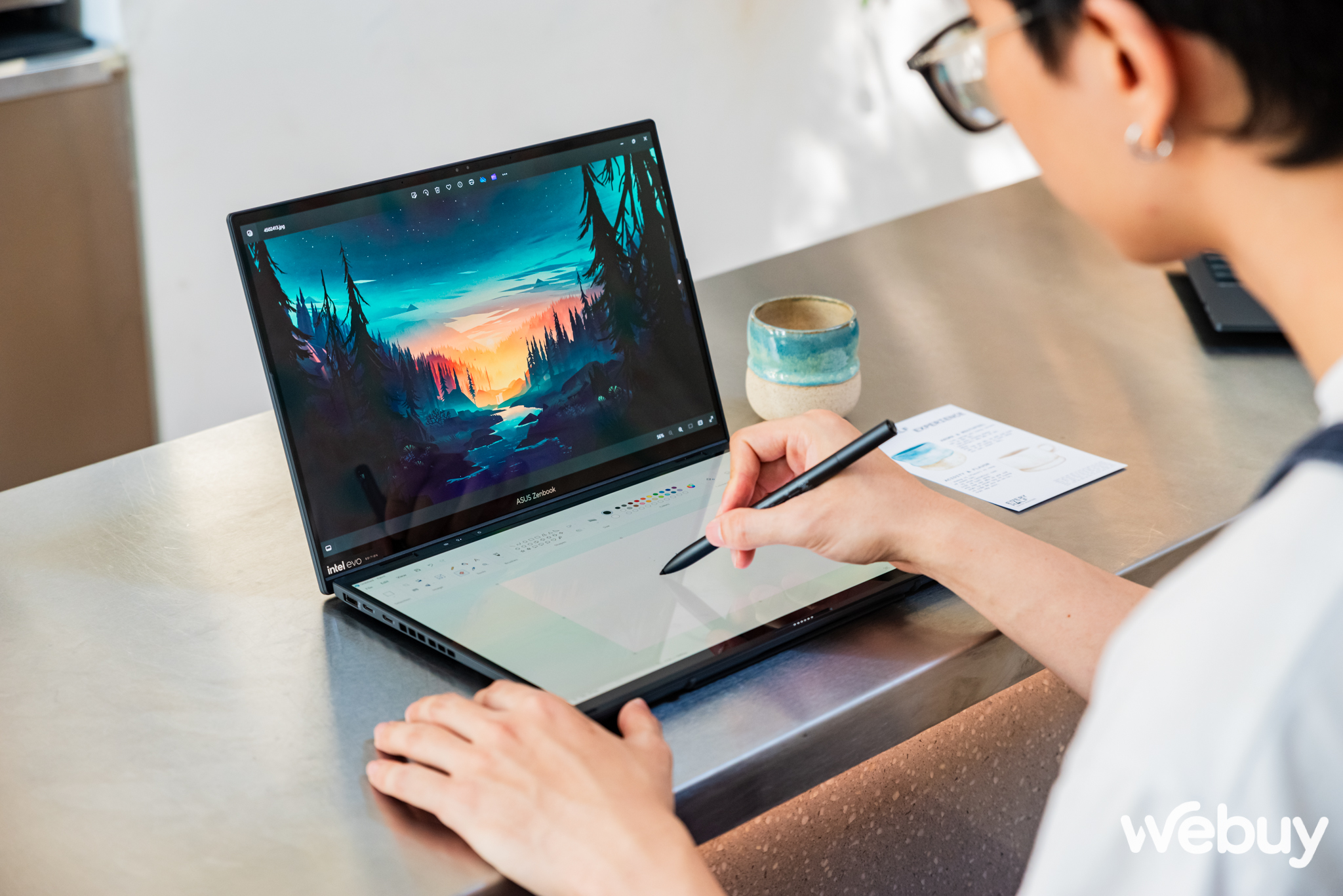 Cận cảnh ASUS Zenbook DUO: Laptop 2 màn hình OLED, thiết kế thông minh, lại còn có chip AI, đủ combo bước vào năm 2024- Ảnh 23.