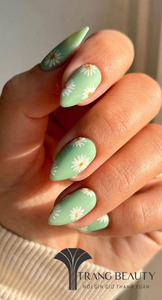 Mẫu nail cúc họa mi dịu dàng, nghệ thuật