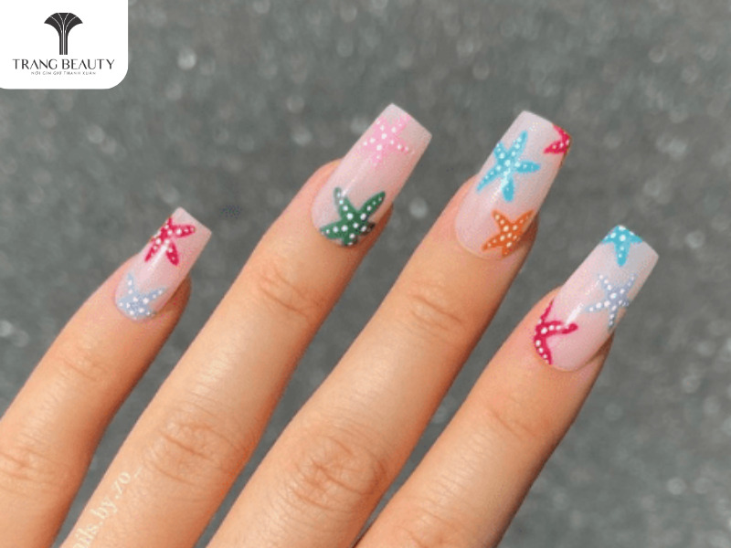 Nail hoạ tiết bãi biển