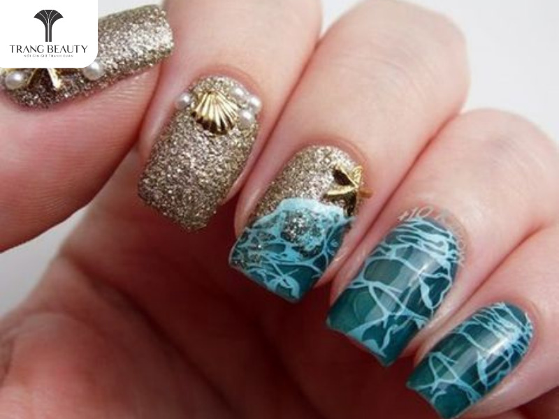 Nail tay đi biển họa tiết giọt nước