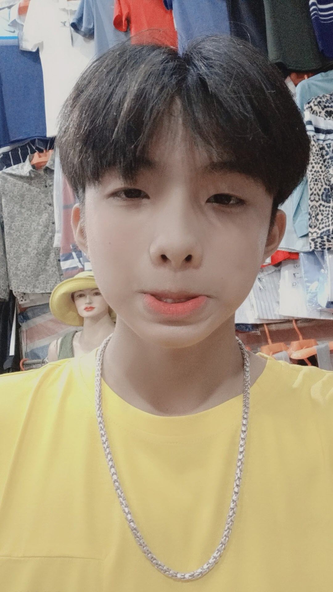 Ảnh nền cute boy Hàn