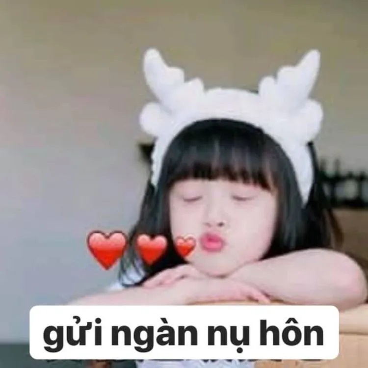 30+ meme tình yêu đẹp, cute, hài hước với biểu cảm đáng yêu