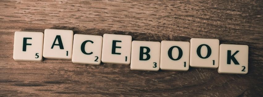 Hình ảnh chữ cái sắp xếp thành chữ Facebook