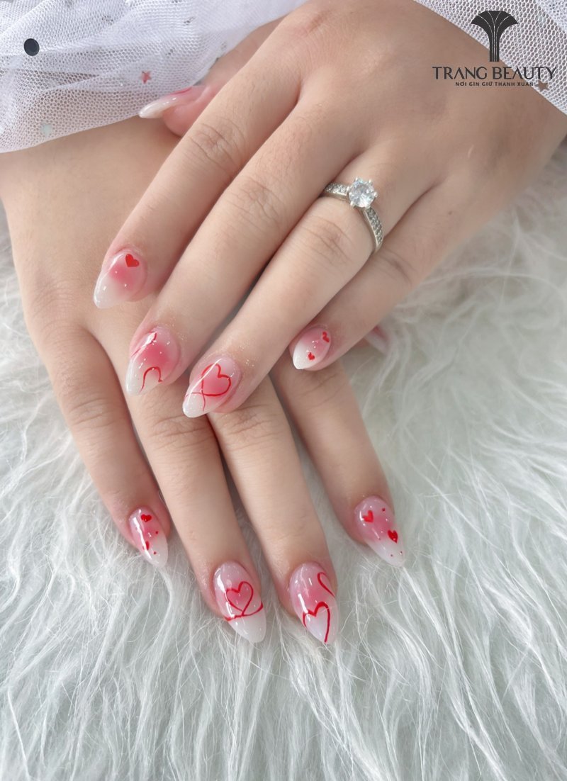 Mẫu nail móng ngắn sơn thạch đơn giản, tinh tế